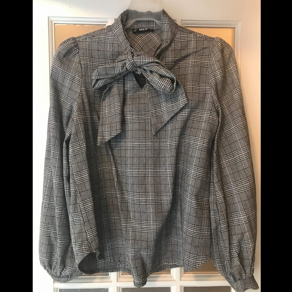 Structured Pussybow Top / Work Blouse (Retro Vibe)